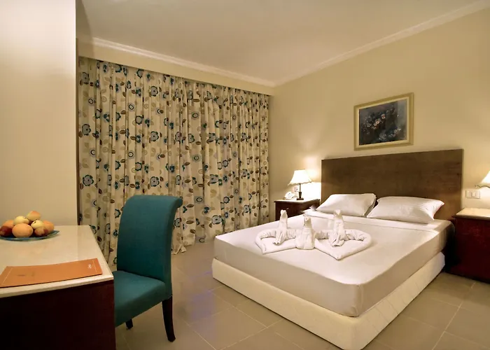 Cardina Resort Marsa Alem